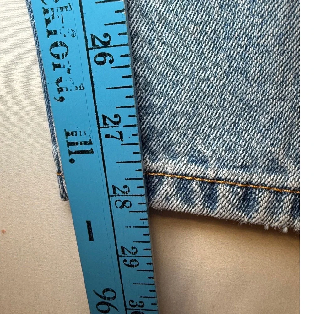 Levi Strauss 505 Regular Fit Jeans Mens 34x29 Light Wash Blue Straight Leg Denim
